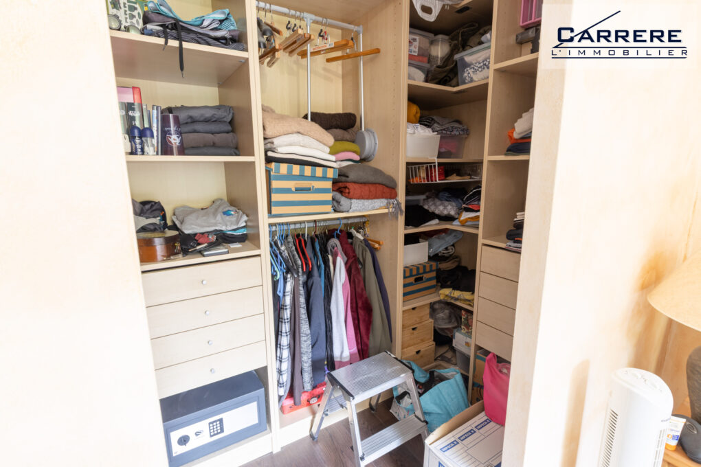 https://www.carrerelimmobilier.com/wp-content/plugins/h2i-annonces-manager/images/no_photo.jpg