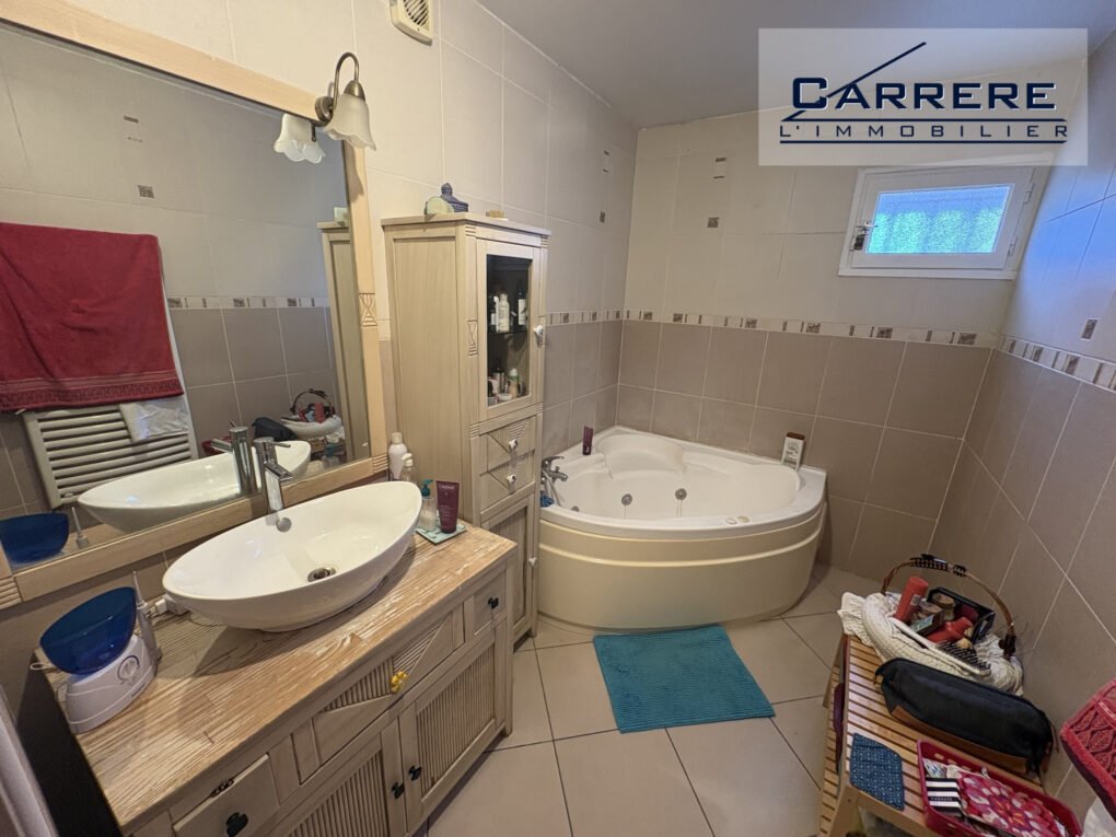 https://www.carrerelimmobilier.com/wp-content/plugins/h2i-annonces-manager/images/no_photo.jpg