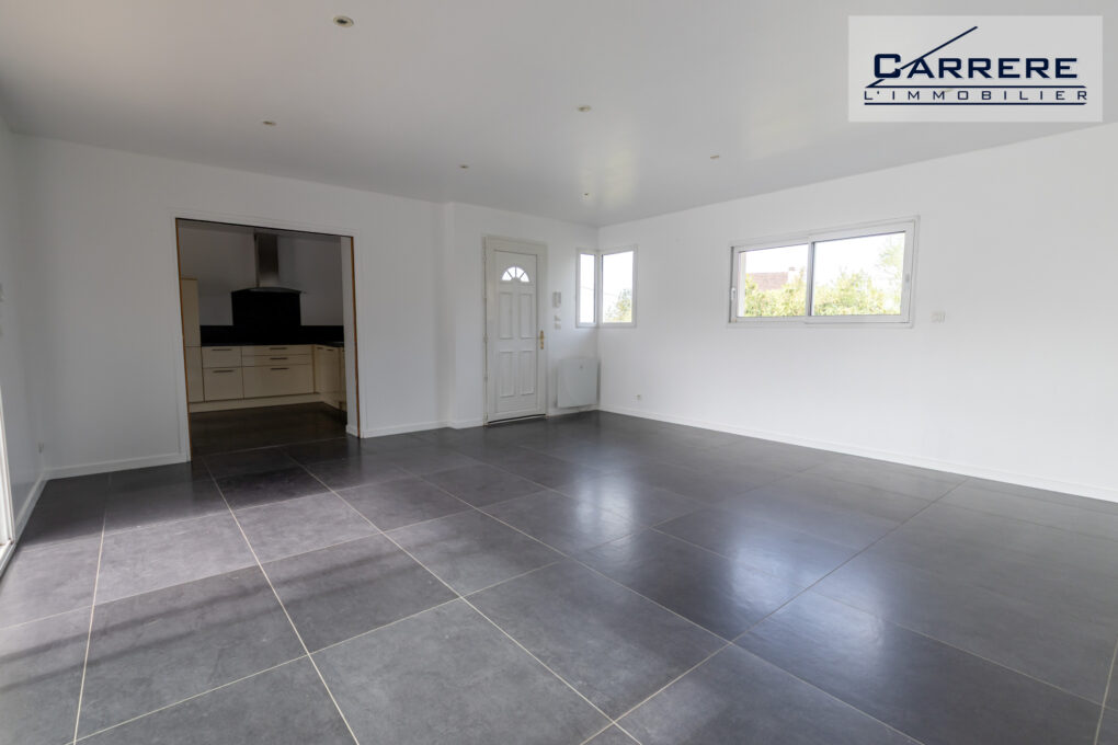 https://www.carrerelimmobilier.com/wp-content/plugins/h2i-annonces-manager/images/no_photo.jpg
