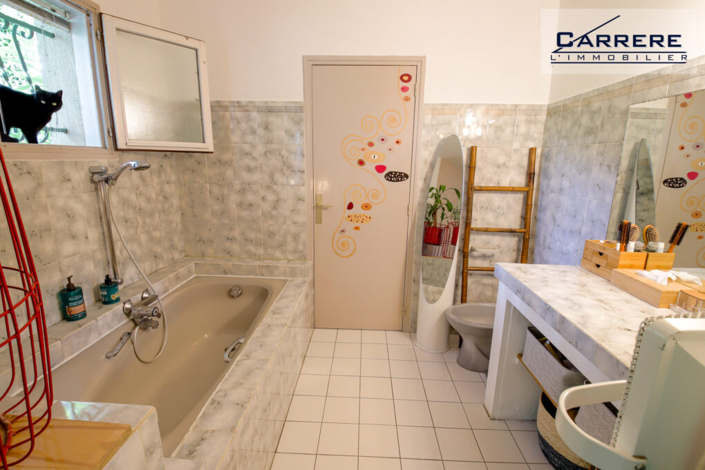 https://www.carrerelimmobilier.com/wp-content/plugins/h2i-annonces-manager/images/no_photo.jpg