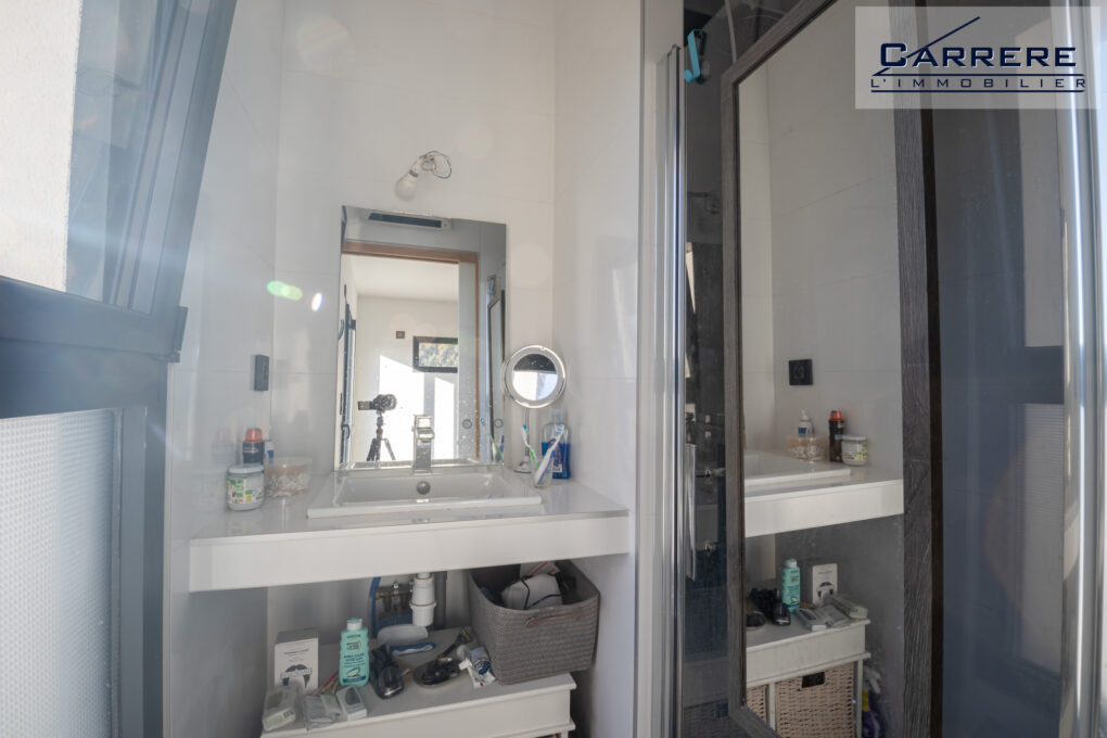 https://www.carrerelimmobilier.com/wp-content/plugins/h2i-annonces-manager/images/no_photo.jpg