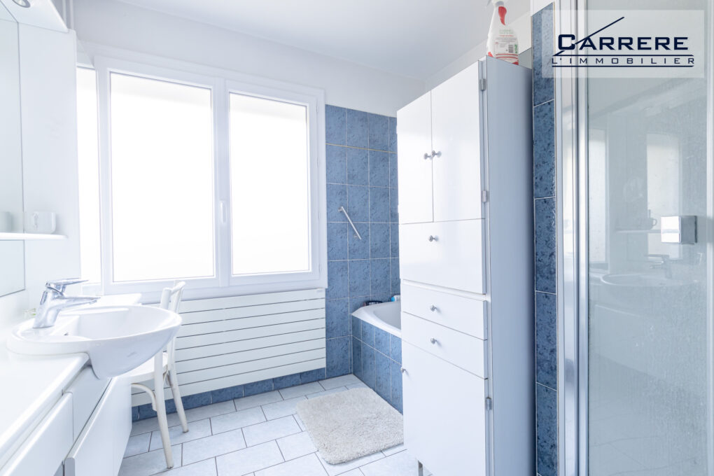 https://www.carrerelimmobilier.com/wp-content/plugins/h2i-annonces-manager/images/no_photo.jpg