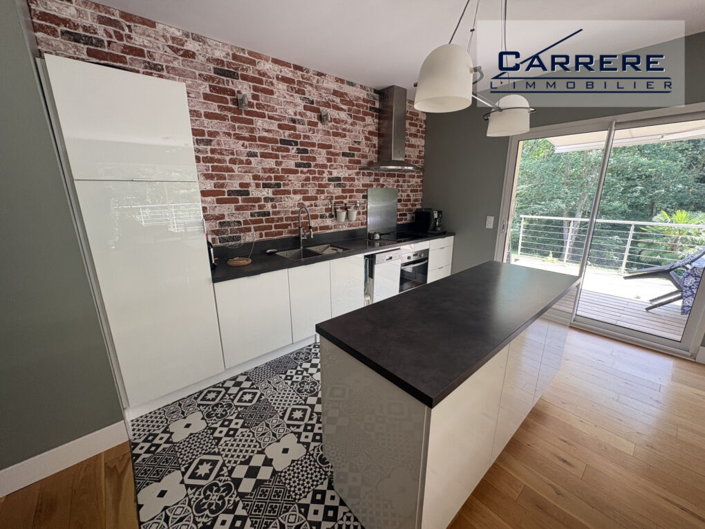https://www.carrerelimmobilier.com/wp-content/plugins/h2i-annonces-manager/images/no_photo.jpg