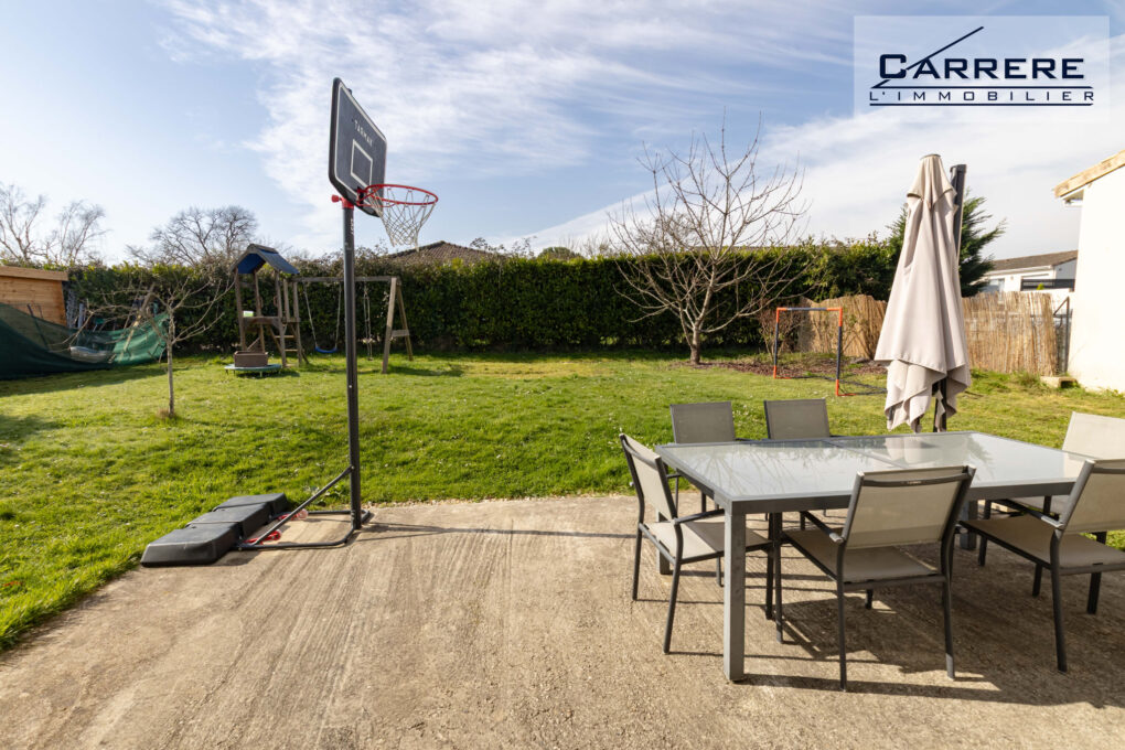 https://www.carrerelimmobilier.com/wp-content/plugins/h2i-annonces-manager/images/no_photo.jpg