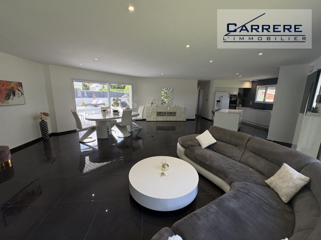 https://www.carrerelimmobilier.com/wp-content/plugins/h2i-annonces-manager/images/no_photo.jpg