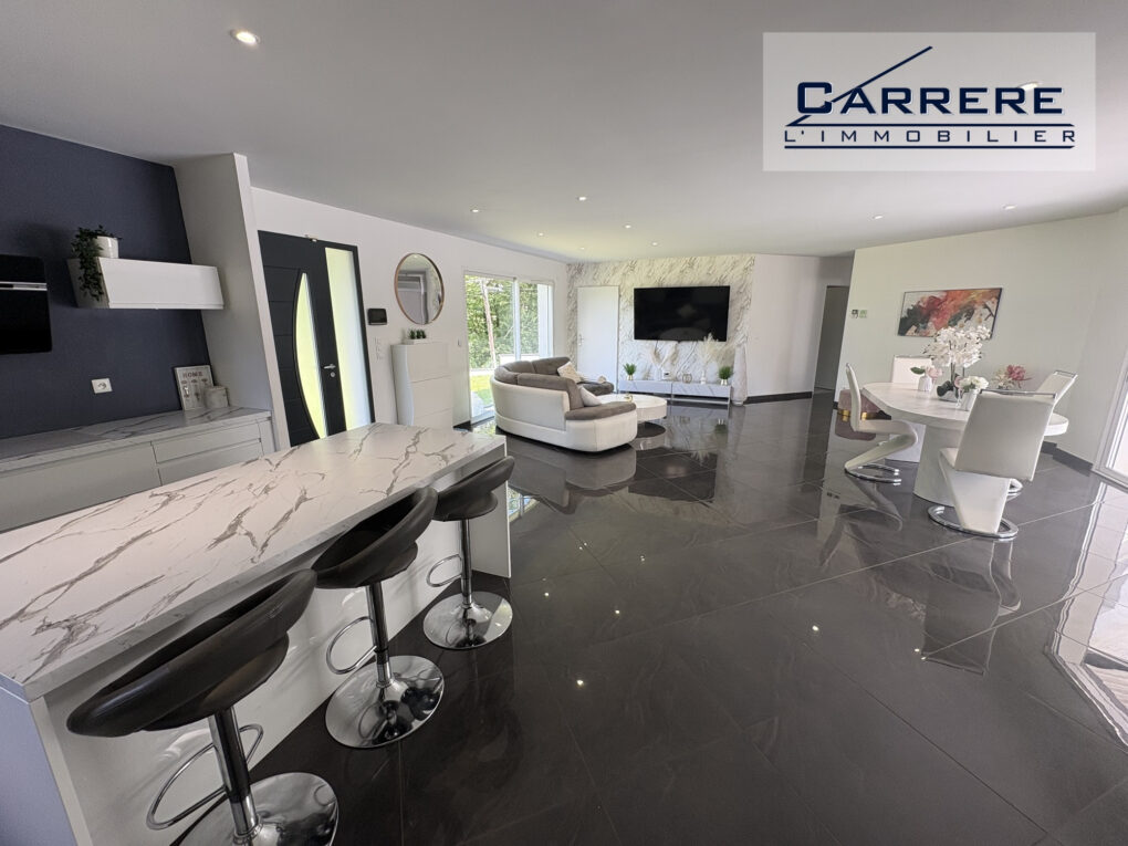 https://www.carrerelimmobilier.com/wp-content/plugins/h2i-annonces-manager/images/no_photo.jpg