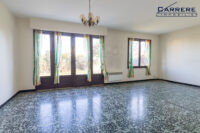 https://www.carrerelimmobilier.com/wp-content/plugins/h2i-annonces-manager/images/no_photo.jpg