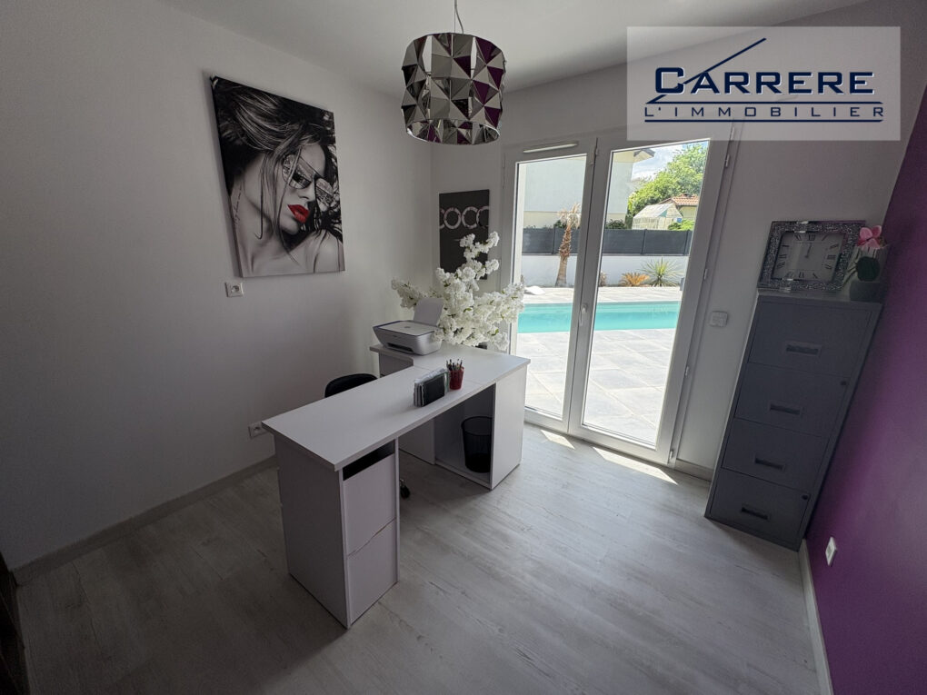 https://www.carrerelimmobilier.com/wp-content/plugins/h2i-annonces-manager/images/no_photo.jpg