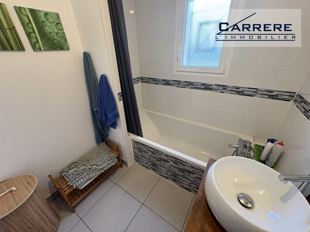 https://www.carrerelimmobilier.com/wp-content/plugins/h2i-annonces-manager/images/no_photo.jpg