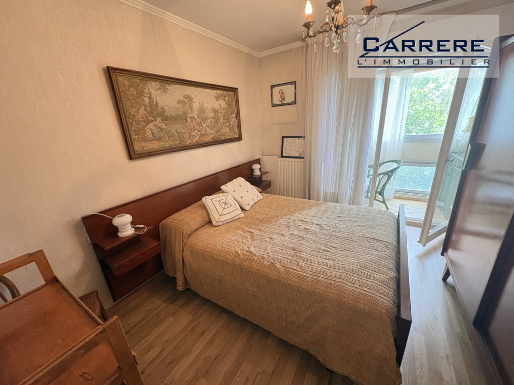 https://www.carrerelimmobilier.com/wp-content/plugins/h2i-annonces-manager/images/no_photo.jpg