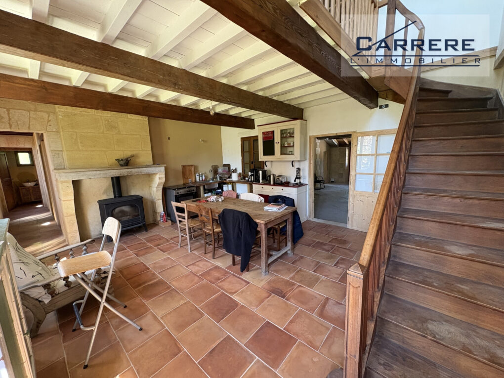 https://www.carrerelimmobilier.com/wp-content/plugins/h2i-annonces-manager/images/no_photo.jpg