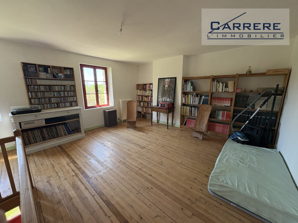 https://www.carrerelimmobilier.com/wp-content/plugins/h2i-annonces-manager/images/no_photo.jpg