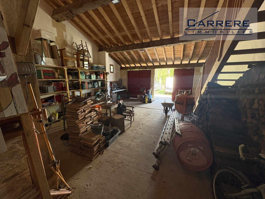 https://www.carrerelimmobilier.com/wp-content/plugins/h2i-annonces-manager/images/no_photo.jpg