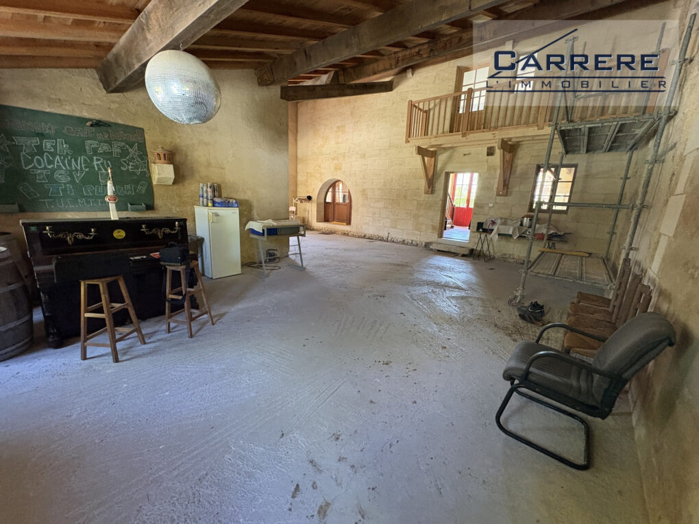 https://www.carrerelimmobilier.com/wp-content/plugins/h2i-annonces-manager/images/no_photo.jpg