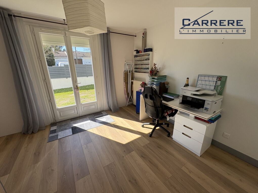 https://www.carrerelimmobilier.com/wp-content/plugins/h2i-annonces-manager/images/no_photo.jpg