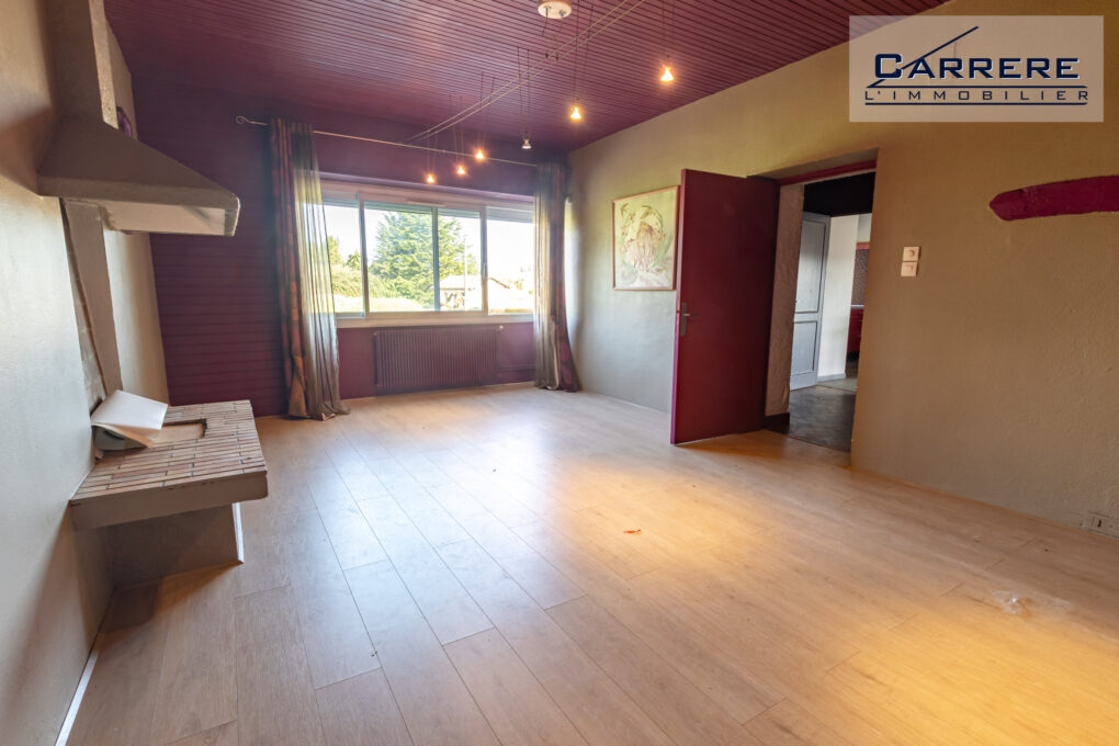 https://www.carrerelimmobilier.com/wp-content/plugins/h2i-annonces-manager/images/no_photo.jpg