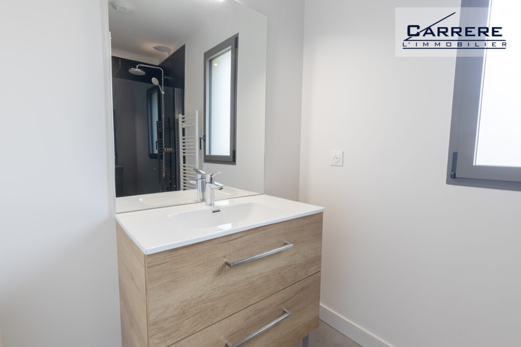 https://www.carrerelimmobilier.com/wp-content/plugins/h2i-annonces-manager/images/no_photo.jpg