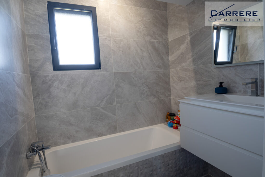 https://www.carrerelimmobilier.com/wp-content/plugins/h2i-annonces-manager/images/no_photo.jpg