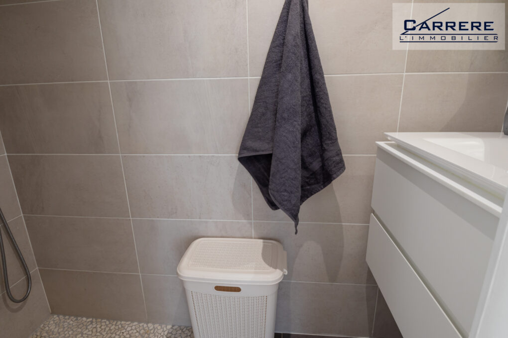 https://www.carrerelimmobilier.com/wp-content/plugins/h2i-annonces-manager/images/no_photo.jpg