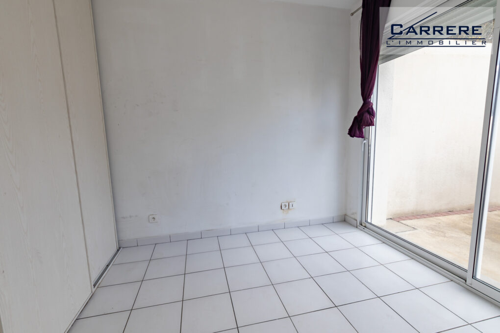 https://www.carrerelimmobilier.com/wp-content/plugins/h2i-annonces-manager/images/no_photo.jpg