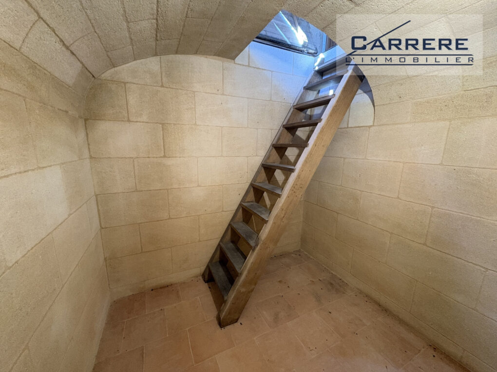 https://www.carrerelimmobilier.com/wp-content/plugins/h2i-annonces-manager/images/no_photo.jpg