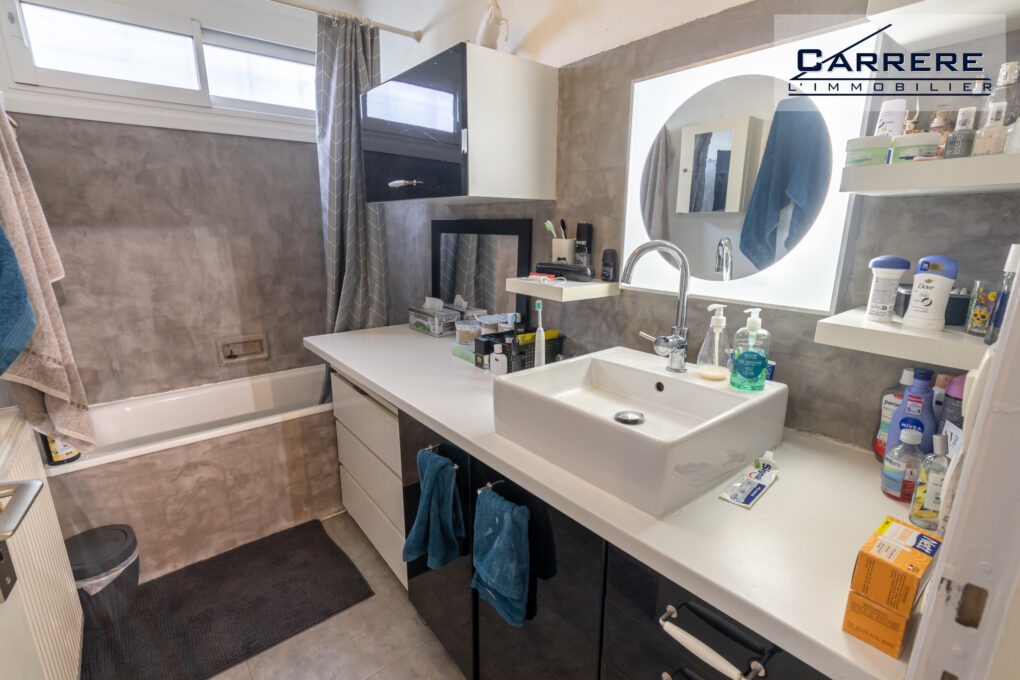 https://www.carrerelimmobilier.com/wp-content/plugins/h2i-annonces-manager/images/no_photo.jpg