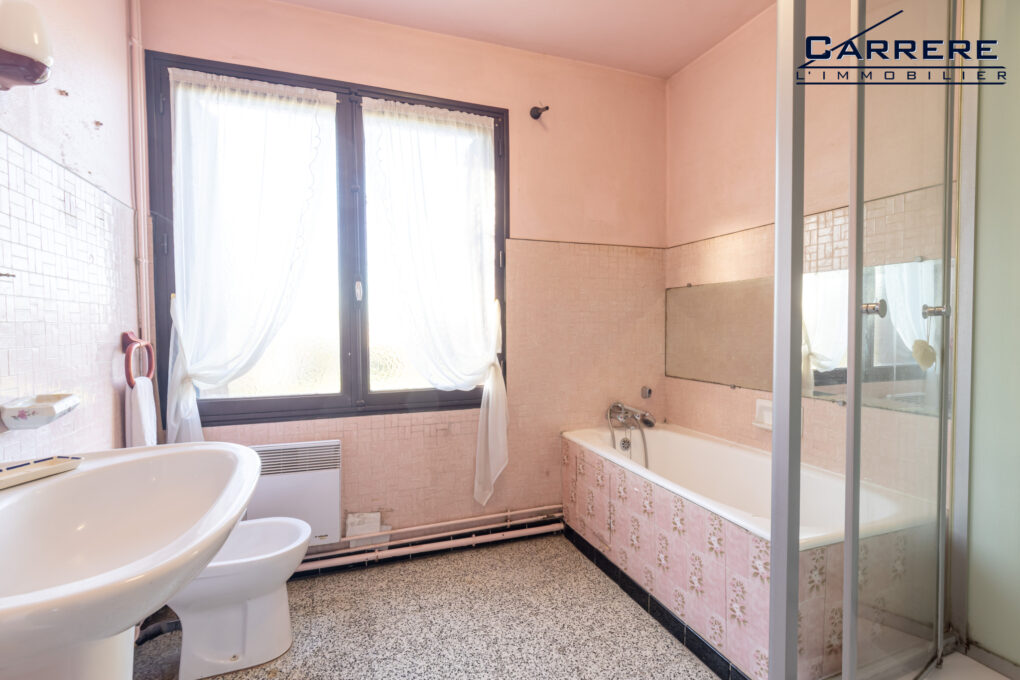 https://www.carrerelimmobilier.com/wp-content/plugins/h2i-annonces-manager/images/no_photo.jpg