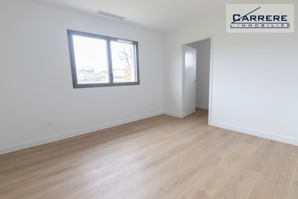 https://www.carrerelimmobilier.com/wp-content/plugins/h2i-annonces-manager/images/no_photo.jpg