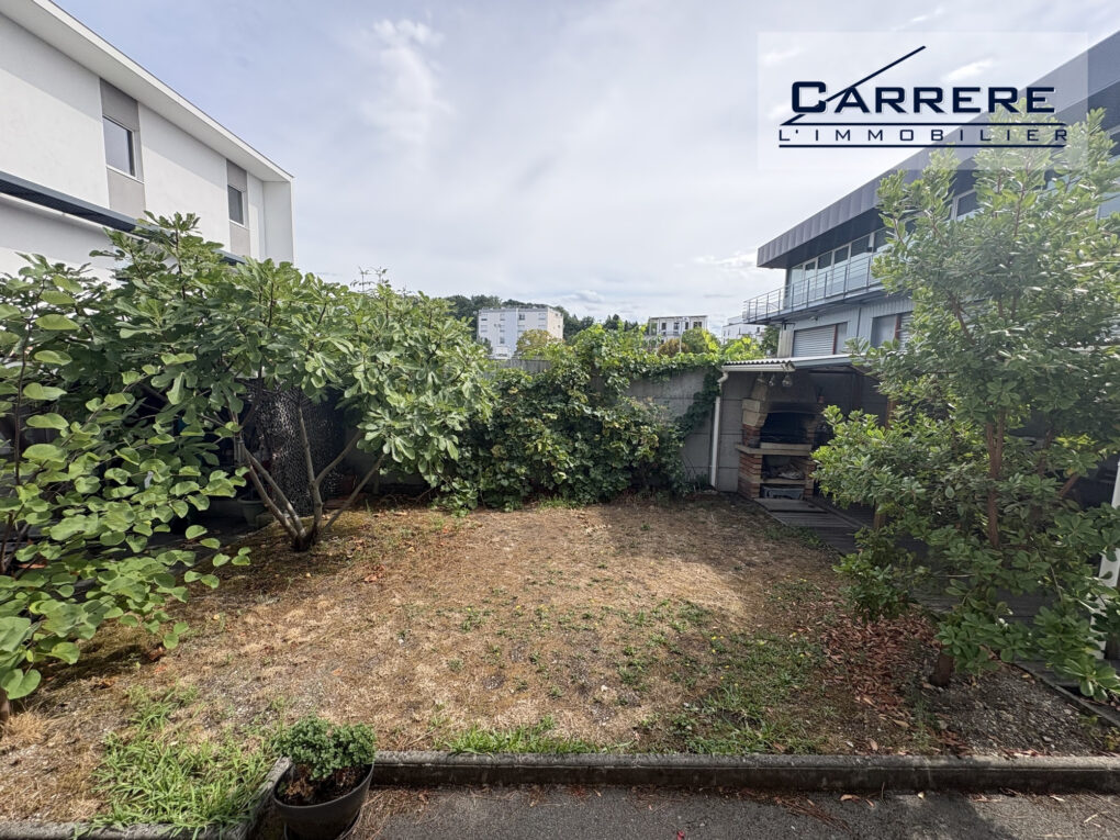 https://www.carrerelimmobilier.com/wp-content/plugins/h2i-annonces-manager/images/no_photo.jpg