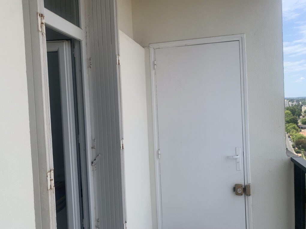 https://www.carrerelimmobilier.com/wp-content/plugins/h2i-annonces-manager/images/no_photo.jpg