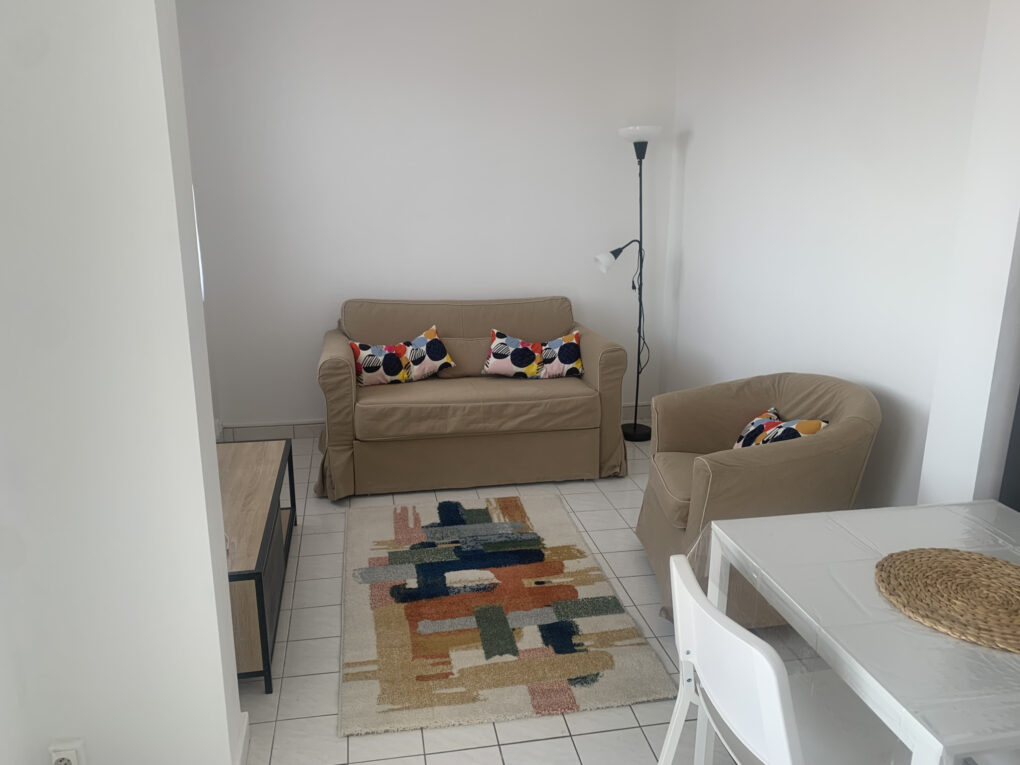 https://www.carrerelimmobilier.com/wp-content/plugins/h2i-annonces-manager/images/no_photo.jpg